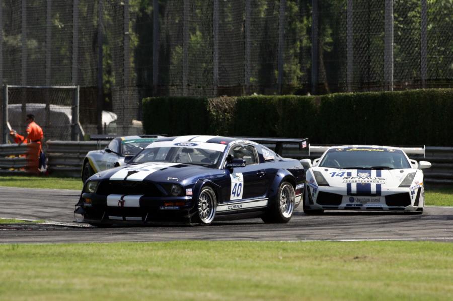  Ford Mustang FR500 2005 года  (фото 14 из 51)